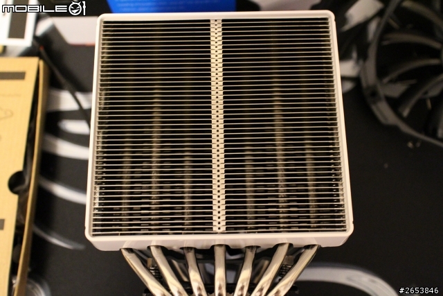 高階空冷新選擇 CRYORIG R1 Universal 白色新登場