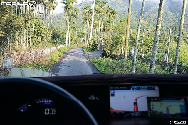 Luxgen把沙八導航到枇杷園產業道路