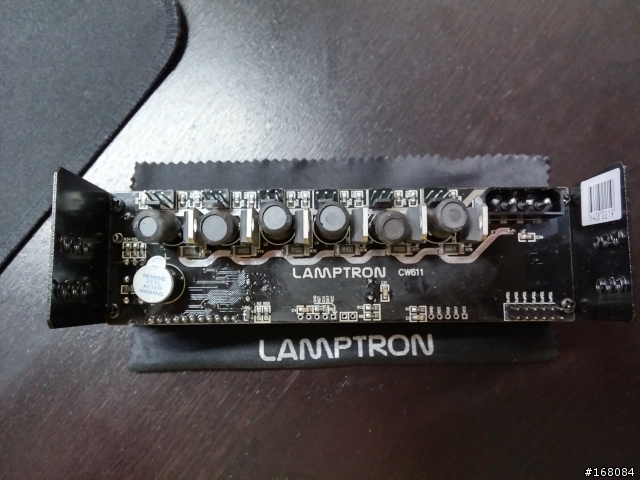 極簡開箱 - LAMPTRON CW611 Fan Controller