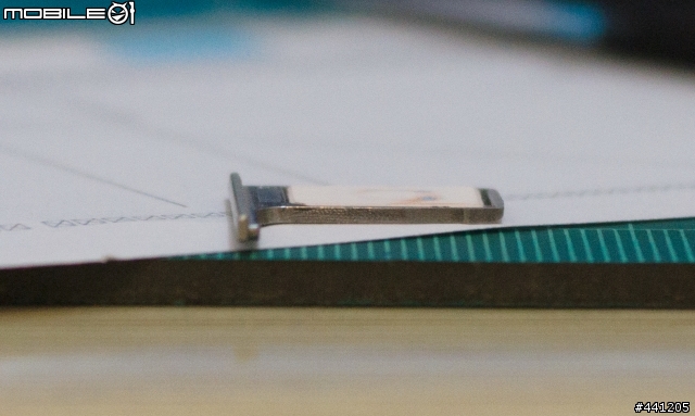 M8 大SIM卡(Mini SIM)自切Nano sim卡心得