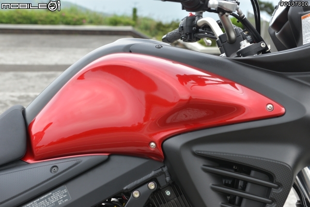 享受都市與輕越野的結合 SUZUKI V-Strom650 ABS