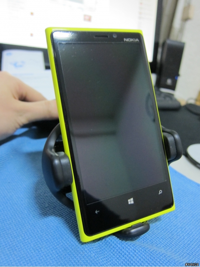 開箱 Nokia Universal Holder (CR-123)