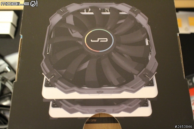 高階空冷新選擇 CRYORIG R1 Universal 白色新登場
