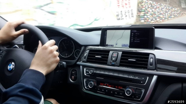 BMW 328i GT Luxury 油桐開箱