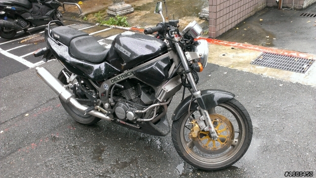 舊愛永遠最美 YAMAHA FZ-I I雙缸鼓動的感動...