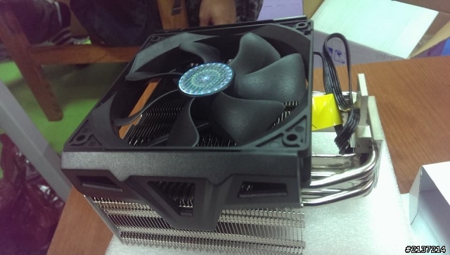 中價位均熱板散熱器,Cooler Master酷媽TPC612開箱