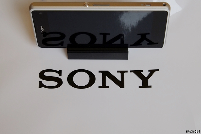 輕旗艦機 _ SONY Z1 Compact