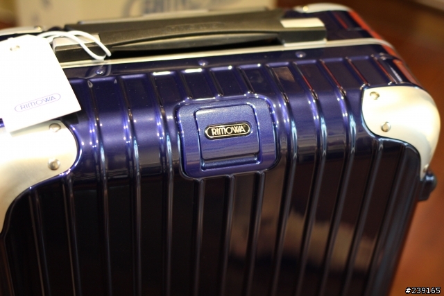 簡易開箱 Rimowa Limbo Night Blue 標準四輪登機箱