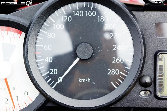 德意志的旅跑車:BMW Motorrad K1200S