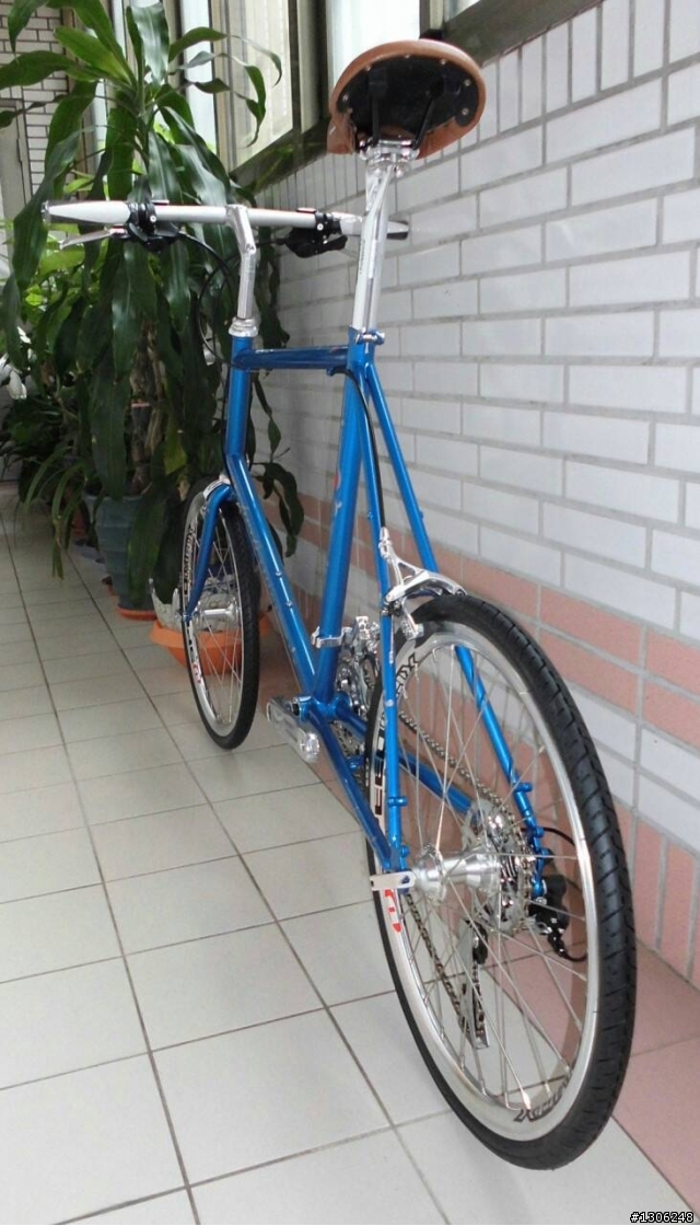 【開箱】PERFORMER MARATHON CLARIS R520雷諾鋼管小徑車