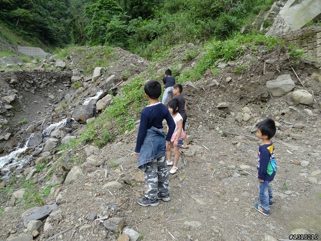 親子旅遊-鹿湖部落產業道路