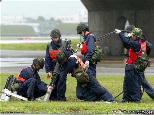 大陸可用東風11齊射18枚或週波射24枚癱瘓新竹機場至少51小時以上,