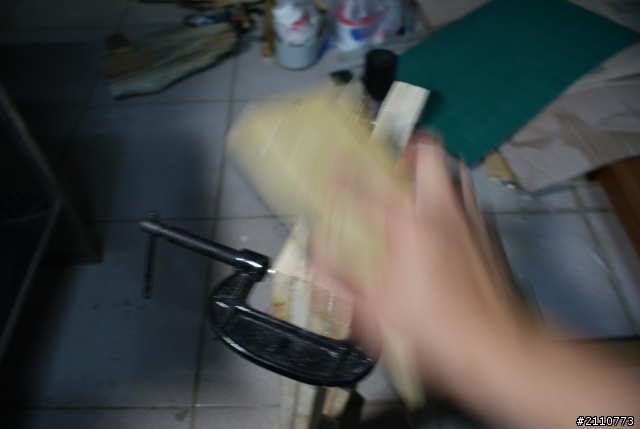 一個想動手的節奏~~DIY 柚木貼皮邊桌