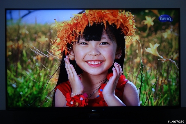 BenQ 50RW6500「鮮明原色‧絢彩呈現」進入極窄邊框高畫質大視界!