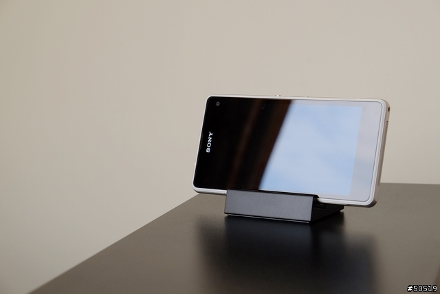 輕旗艦機 _ SONY Z1 Compact