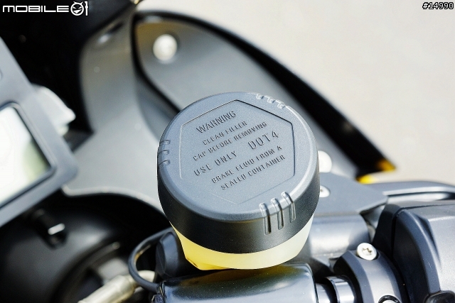 德意志的旅跑車:BMW Motorrad K1200S