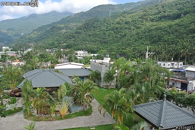 太麻里城堡溫泉民宿,享受金崙溫泉碳酸氫鈉泉及碳酸鐵泉。