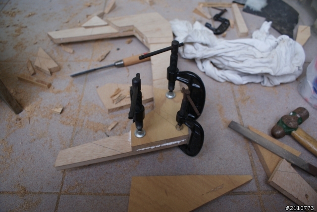 一個想動手的節奏~~DIY 柚木貼皮邊桌