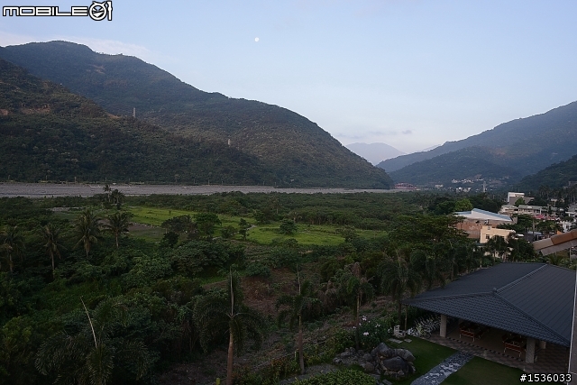 太麻里城堡溫泉民宿,享受金崙溫泉碳酸氫鈉泉及碳酸鐵泉。