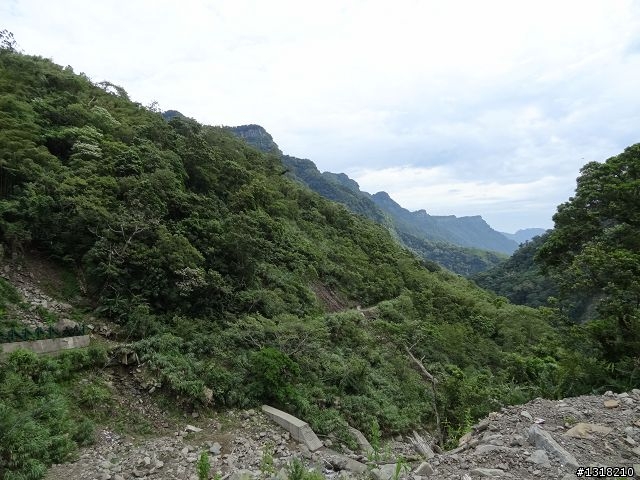 親子旅遊-鹿湖部落產業道路