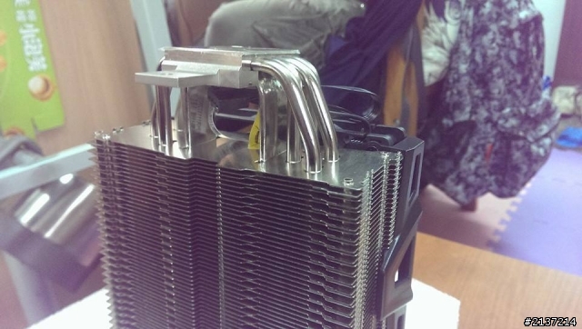 中價位均熱板散熱器,Cooler Master酷媽TPC612開箱