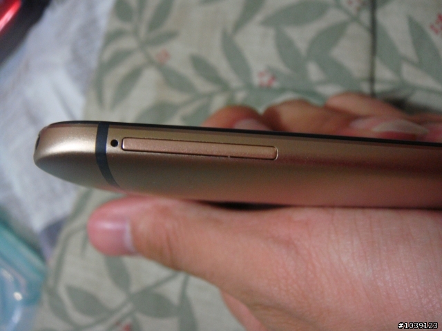 HTC One M8 香檳金 內外皆美 萬中選一♥♥ 5/1發售日 開箱文