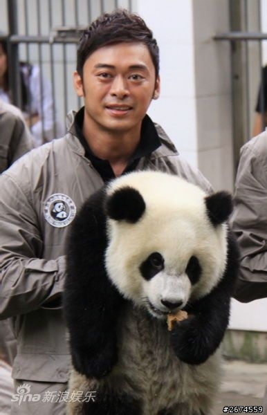 明星年輕時的照片和現在照片對比.....