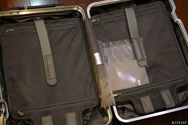 簡易開箱 Rimowa Limbo Night Blue 標準四輪登機箱