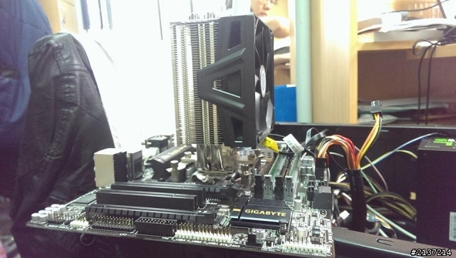 中價位均熱板散熱器,Cooler Master酷媽TPC612開箱