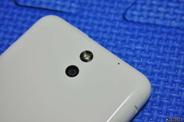 入手Desire 610(白),有個小地方想請問大家~