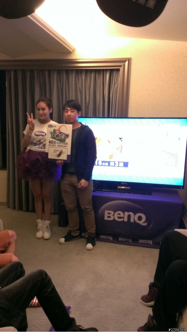 BenQ 大尺寸電視看世足賽好過癮