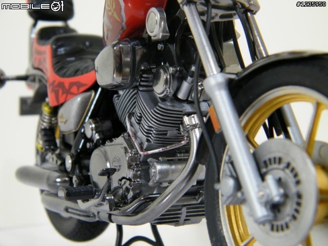 【作品分享】TAMIYA 1/12 YAMAHA XV1000 吉翁專車樣式(圖多)