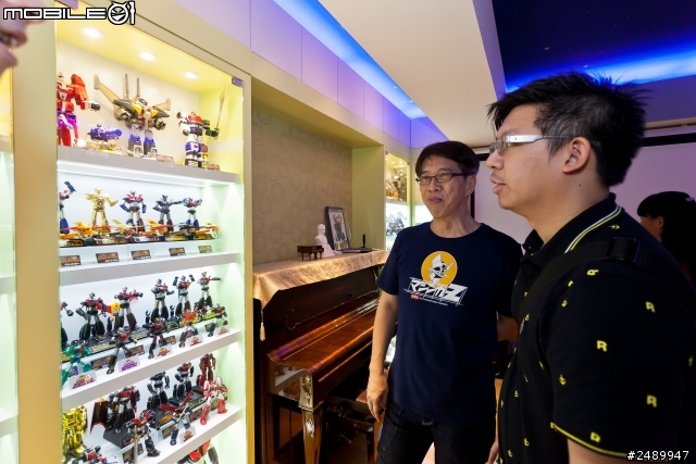 獨孤影武與哈比怪人的玩具互訪直擊大PK,影武完敗!但敗的很快樂。
