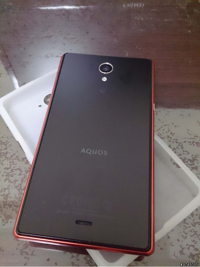 docomo sharp sh-04F 橘色開箱! (圖多