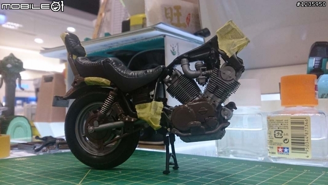 【作品分享】TAMIYA 1/12 YAMAHA XV1000 吉翁專車樣式(圖多)