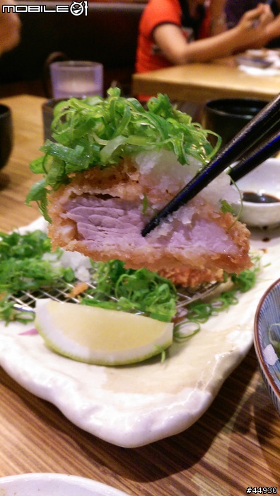 燒!! 赤神豬排...CP值高,值得一試 !