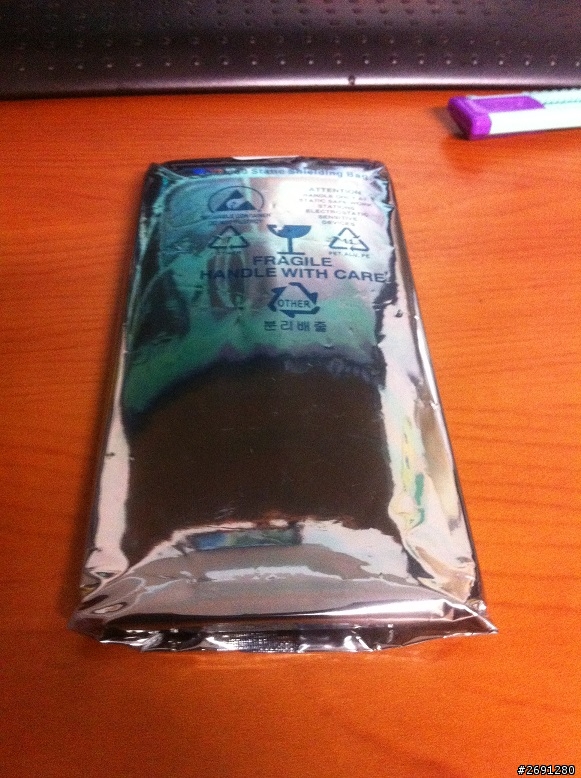 New One (M7) 紫光..麥克風雜音...