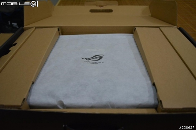 「開箱」效能攻頂的ASUS G750JZ