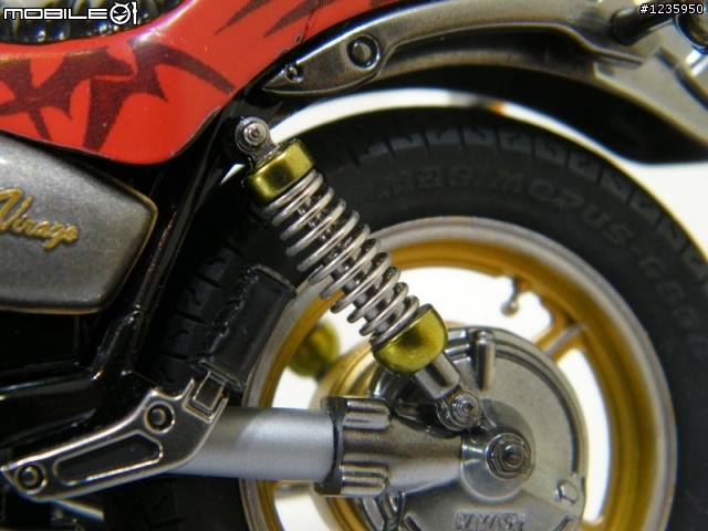 【作品分享】TAMIYA 1/12 YAMAHA XV1000 吉翁專車樣式(圖多)