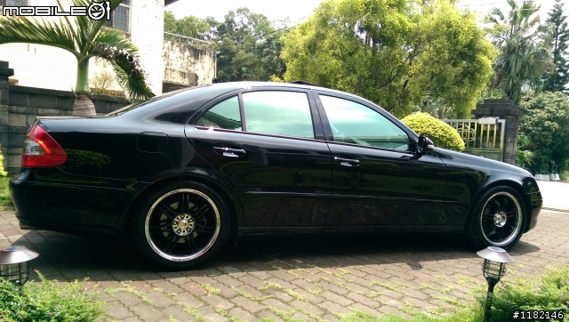 Mercedes Benz 舊愛立標W211 & 新歡平標GLA