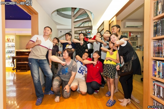獨孤影武與哈比怪人的玩具互訪直擊大PK,影武完敗!但敗的很快樂。
