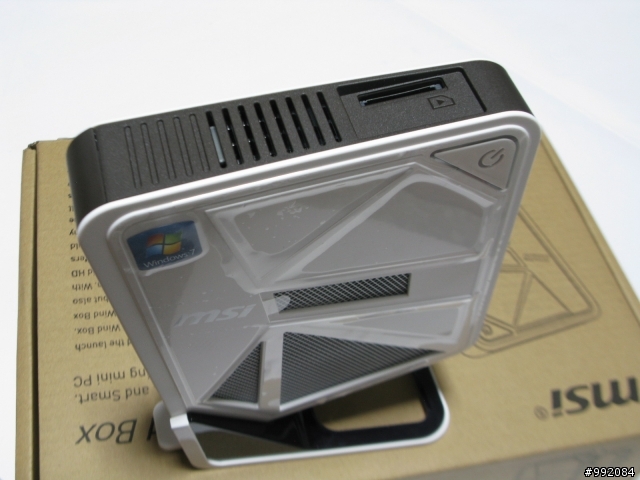【(偽)開箱】微星1公升主機Wind Box DC111 開箱分享