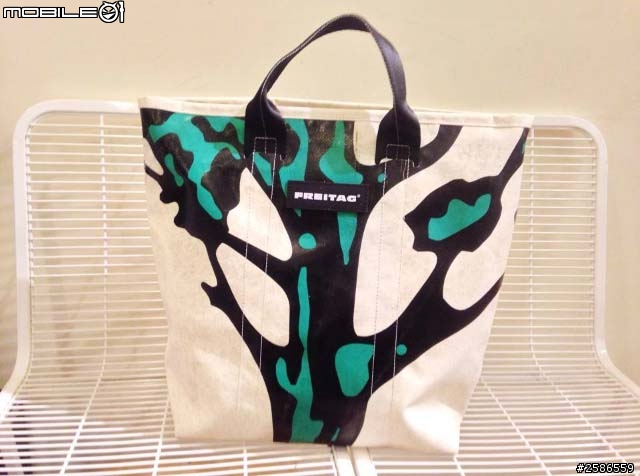 <開箱> 瑞士環保品牌 Freitag F74 Bob 手提側背包-紫醉金迷