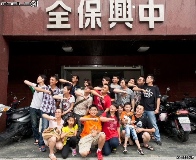 獨孤影武與哈比怪人的玩具互訪直擊大PK,影武完敗!但敗的很快樂。
