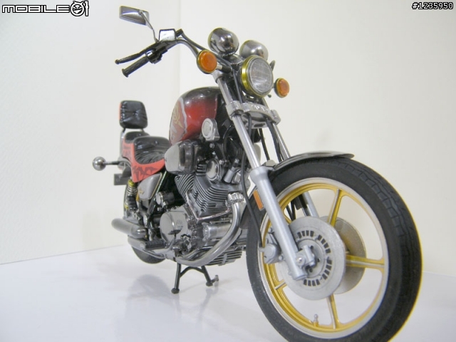 【作品分享】TAMIYA 1/12 YAMAHA XV1000 吉翁專車樣式(圖多)