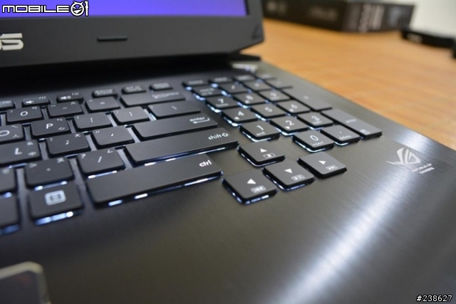 「開箱」效能攻頂的ASUS G750JZ