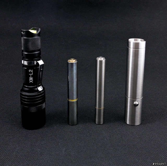 分享最近拿到的幾支不鏽鋼袖珍手電筒