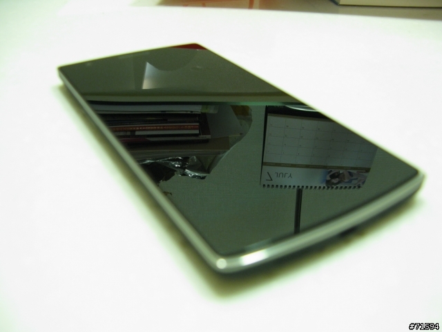 一加手機 (Oneplus One) 國際版不專業輕開箱