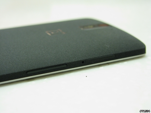 一加手機 (Oneplus One) 國際版不專業輕開箱