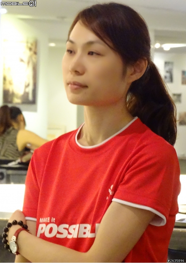 榮耀的上司HUAWEI Ascend P7懶人包大集合...台北板素人表特圖多